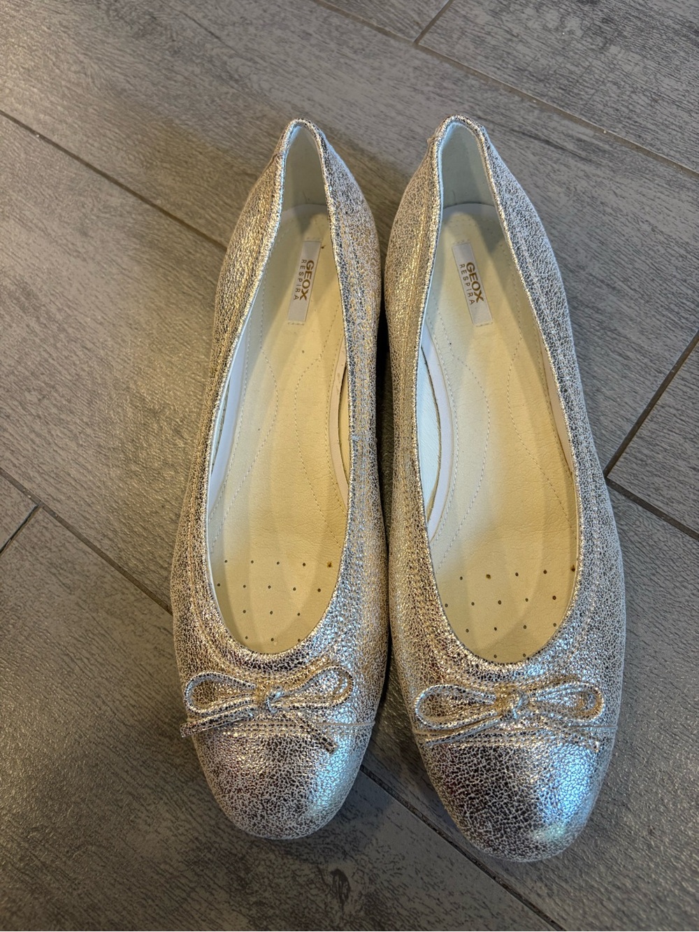 Geox Respira ballet flats shoes pale gold sz 39 9 new NWOT